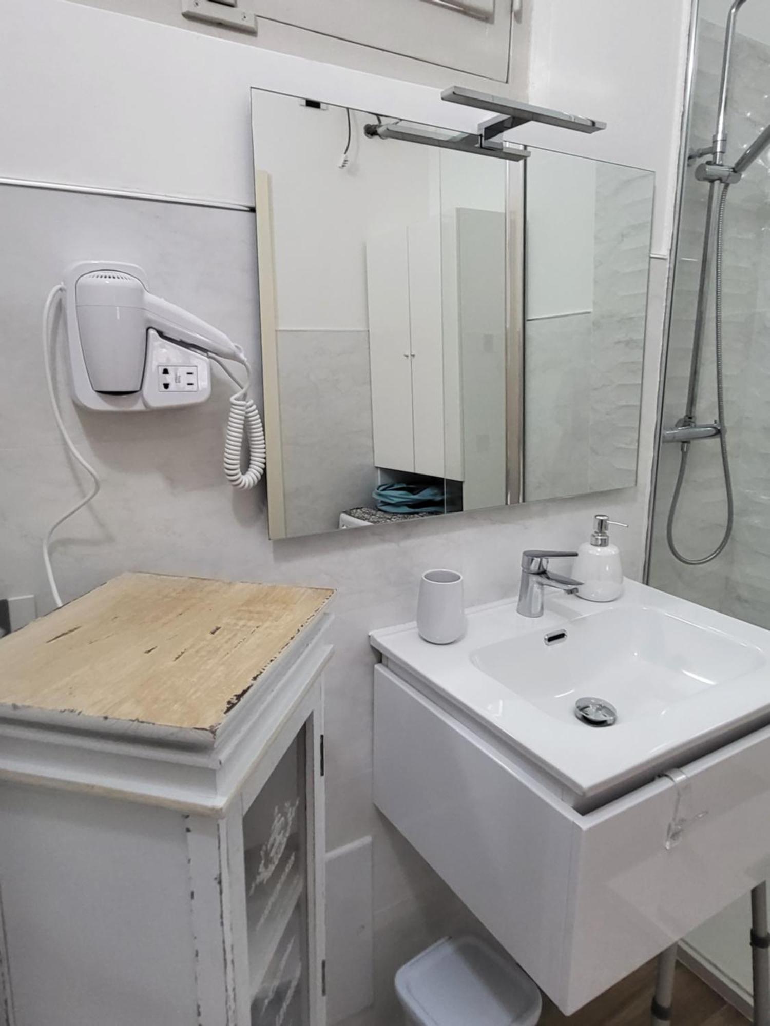 Apartamento A Casa Di Anna E Mario Cagliari Habitación foto